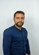 Retrato de CLÁUDIO TAVARES
