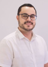 Retrato de TALES DE CASTRO
